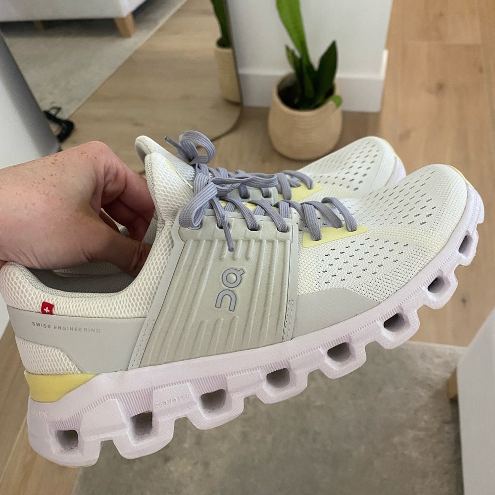 On CloudSwift Running Shoe